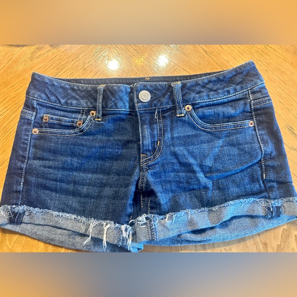 American Eagle Denim Jean Shorts Woman’s Size 4 Stretch Booty Shorty